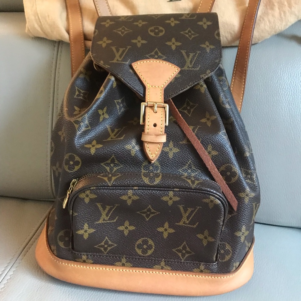 “ ❌SOLD ‘’ ❌ Authentic Montsouris MM LV Back pack